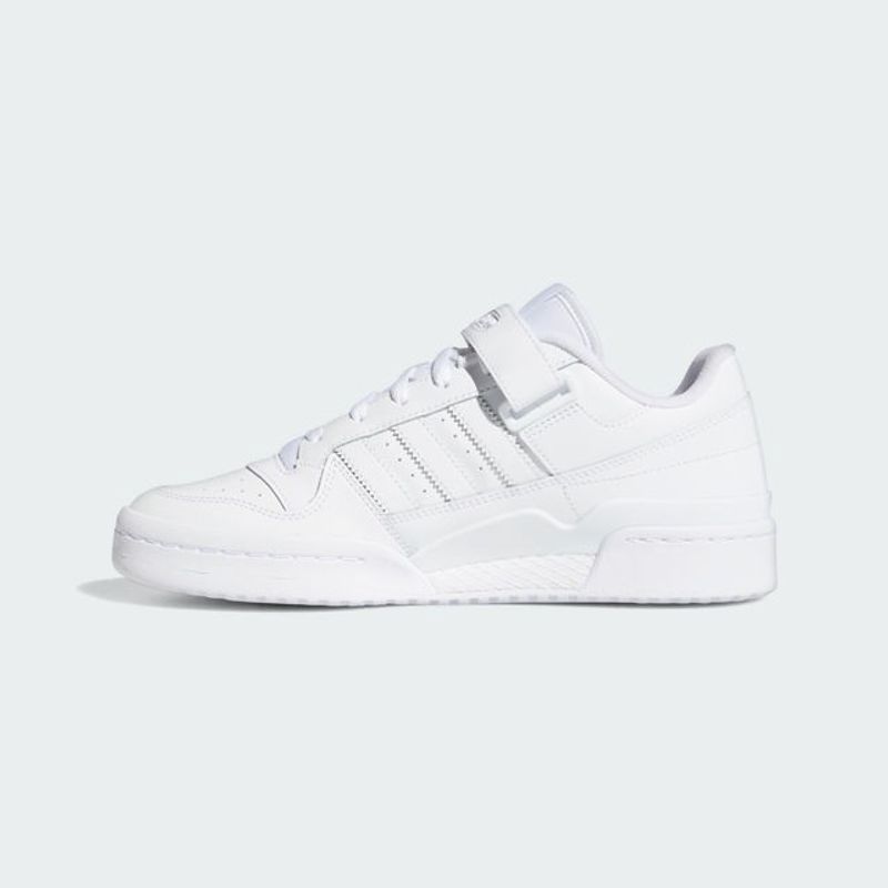 Championes-Forum-Low---1