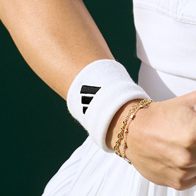 Mu-ntilde-equera-de-Tennis-Peque-ntilde-a---5