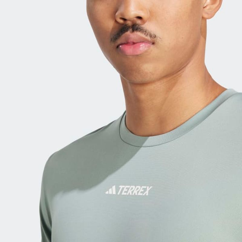 Remera-Terrex-Multi---3