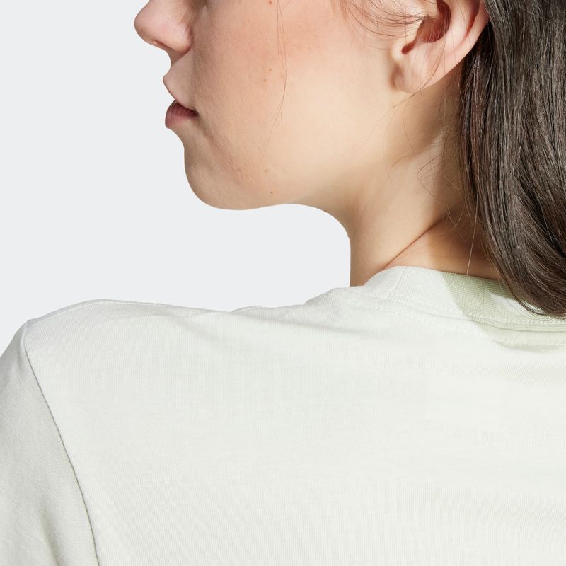Remera-Essentials-Logo---4