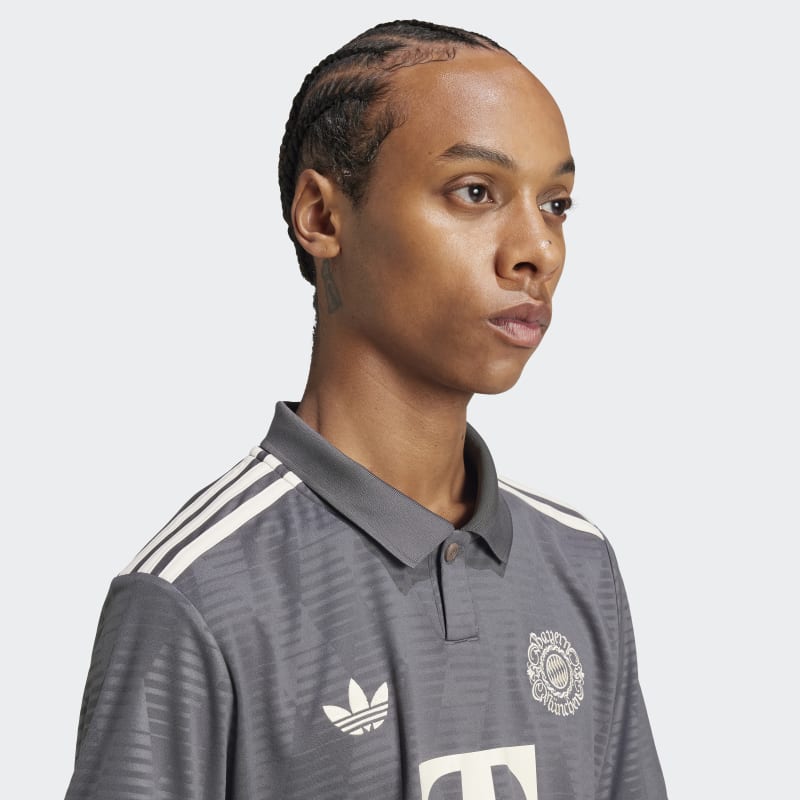 Camiseta-Adidas-Bayern-24-25-Wiesn---4