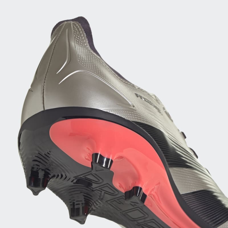 Championes Adidas Predator League FG - 6