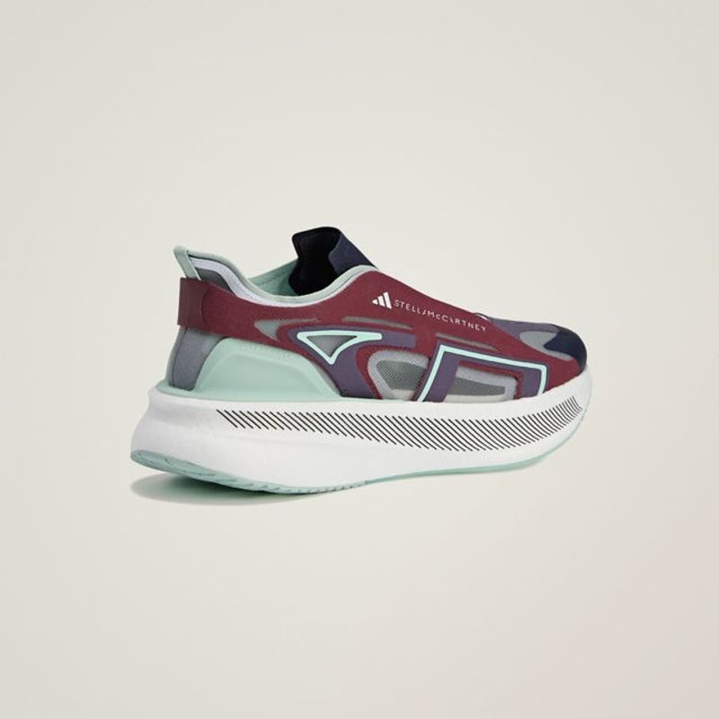 aSMC-ULTRABOOST-5---3