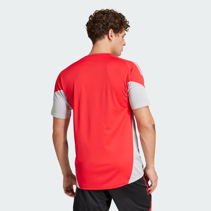 Camiseta-de-Entrenamiento-Tiro-25-Competition---2